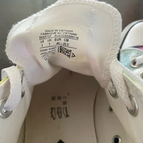 Tie-Dye converse sneakers - Picture 4 of 4